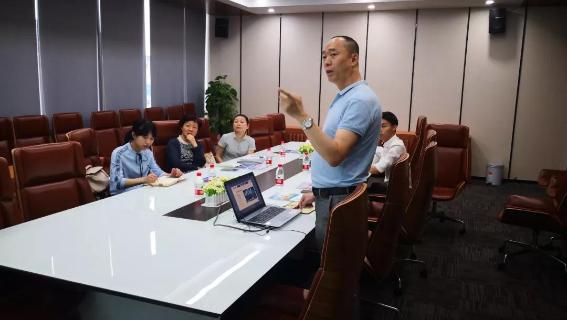 赣江南昌经开区领导受邀访问天火2娱乐加速器，为优质项目落地南昌创造新机遇